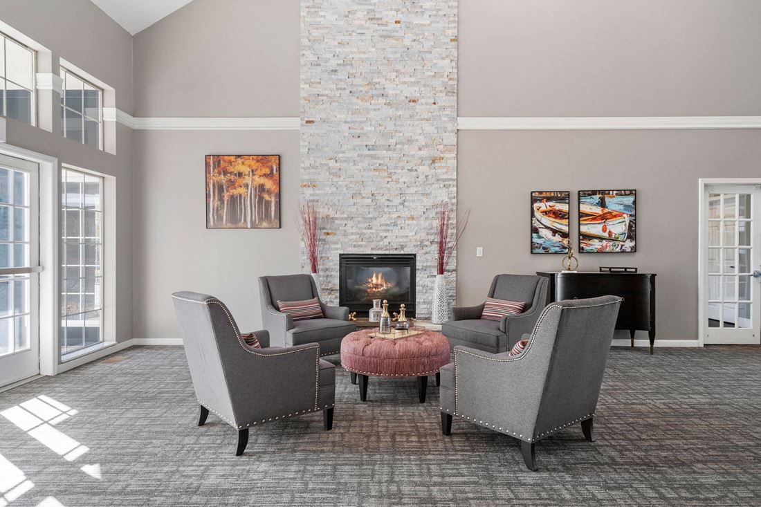 Parkers Lake Apartments photo